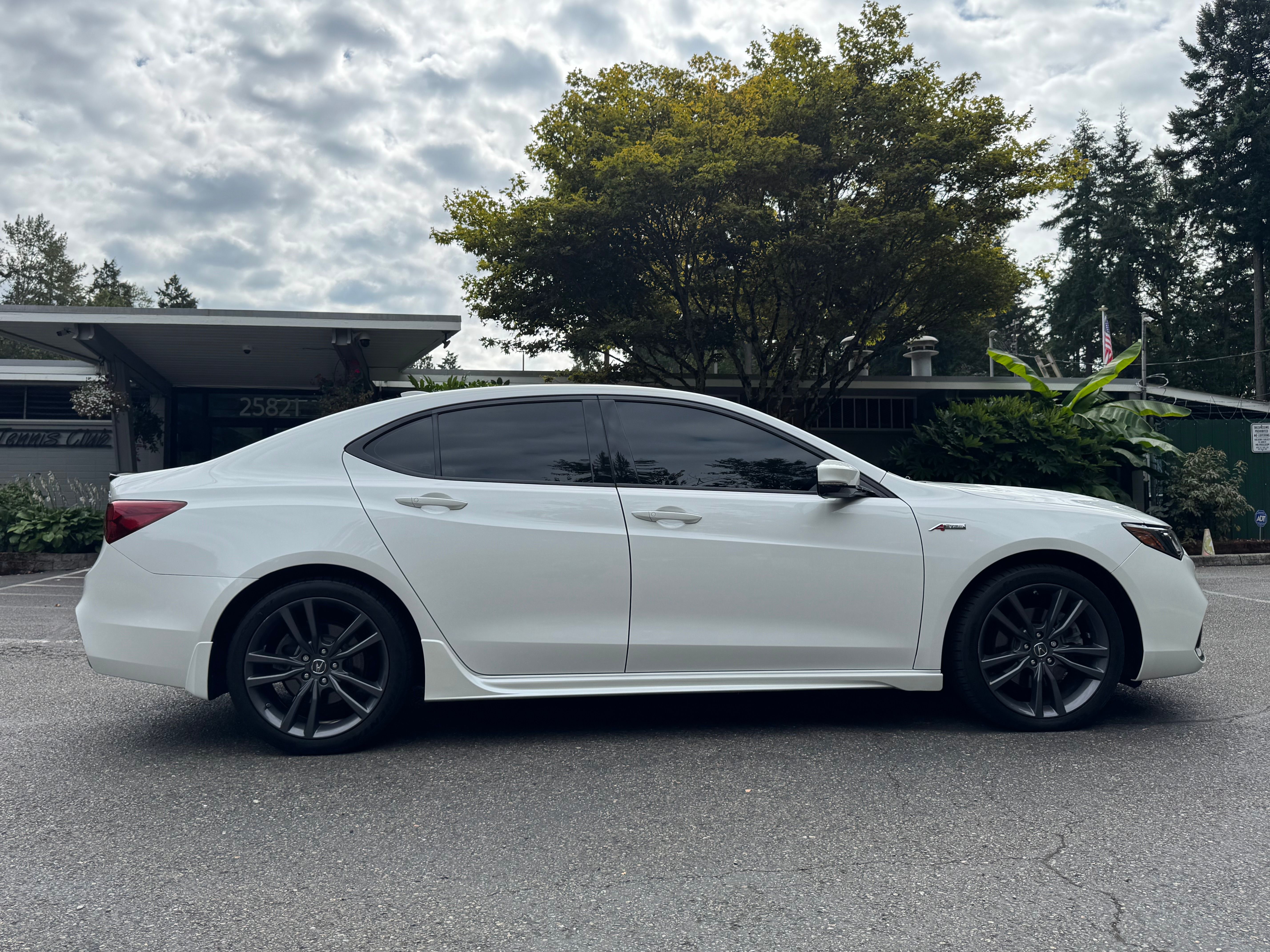 Used 2018 Acura TLX w/ Technology & A-SPEC Package AWD/4WD image 6