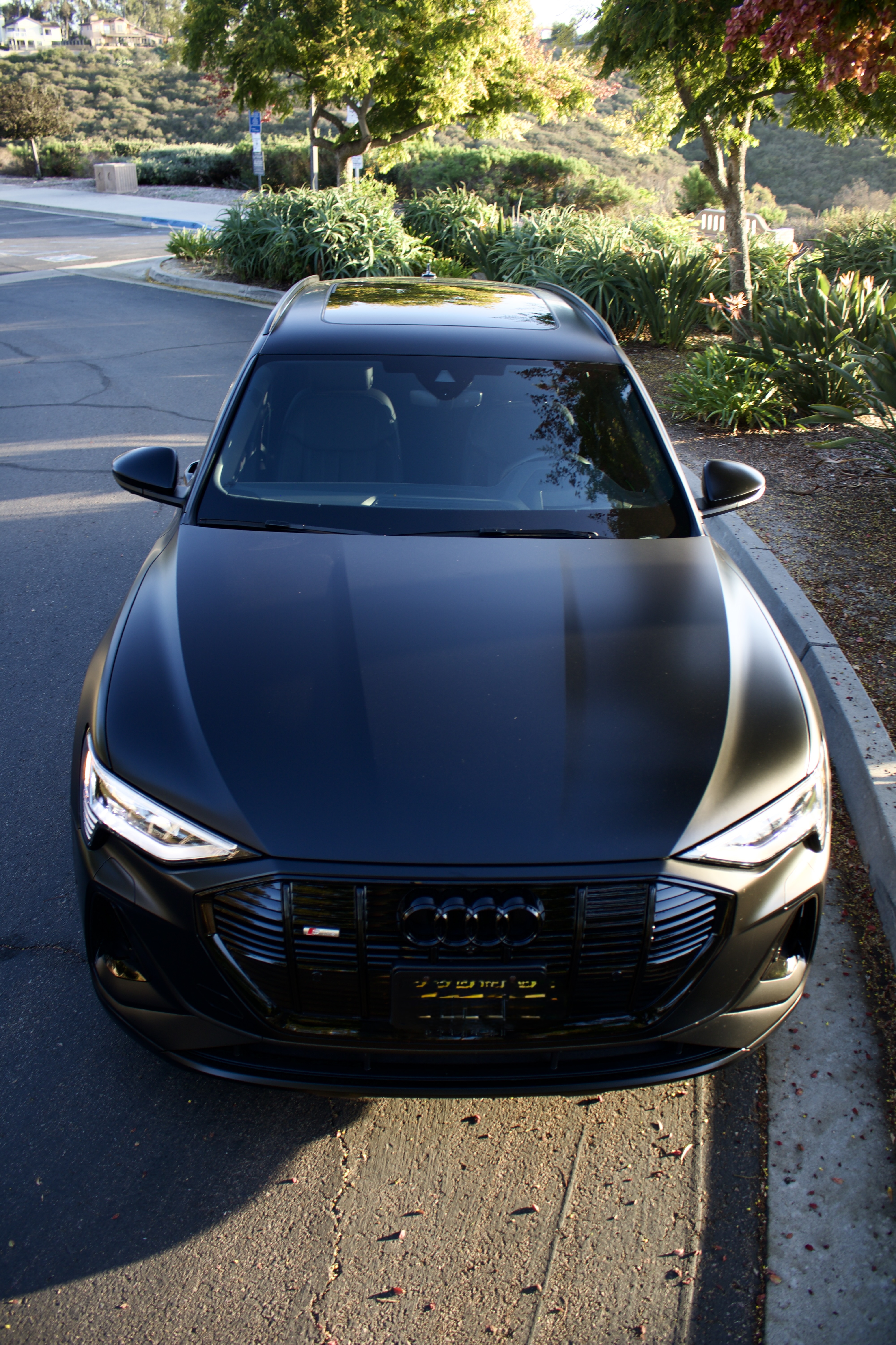 Used 2023 Audi e-tron Chronos AWD/4WD image 2