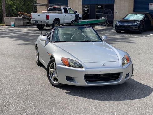 Used 2002 Honda S2000 image 2