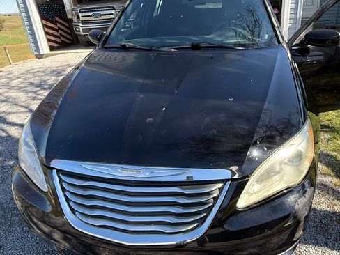 Used 2014 Chrysler 200 LX image 6