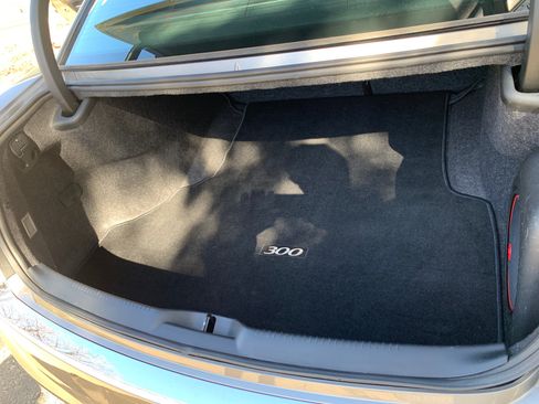 Used 2014 Chrysler 300 C w/ Beats Audio Group image 13