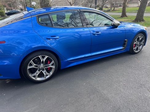 Used 2018 Kia Stinger GT image 23