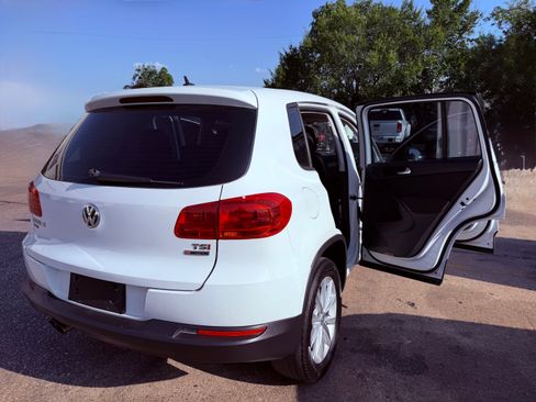 Used 2017 Volkswagen Tiguan S AWD/4WD image 2
