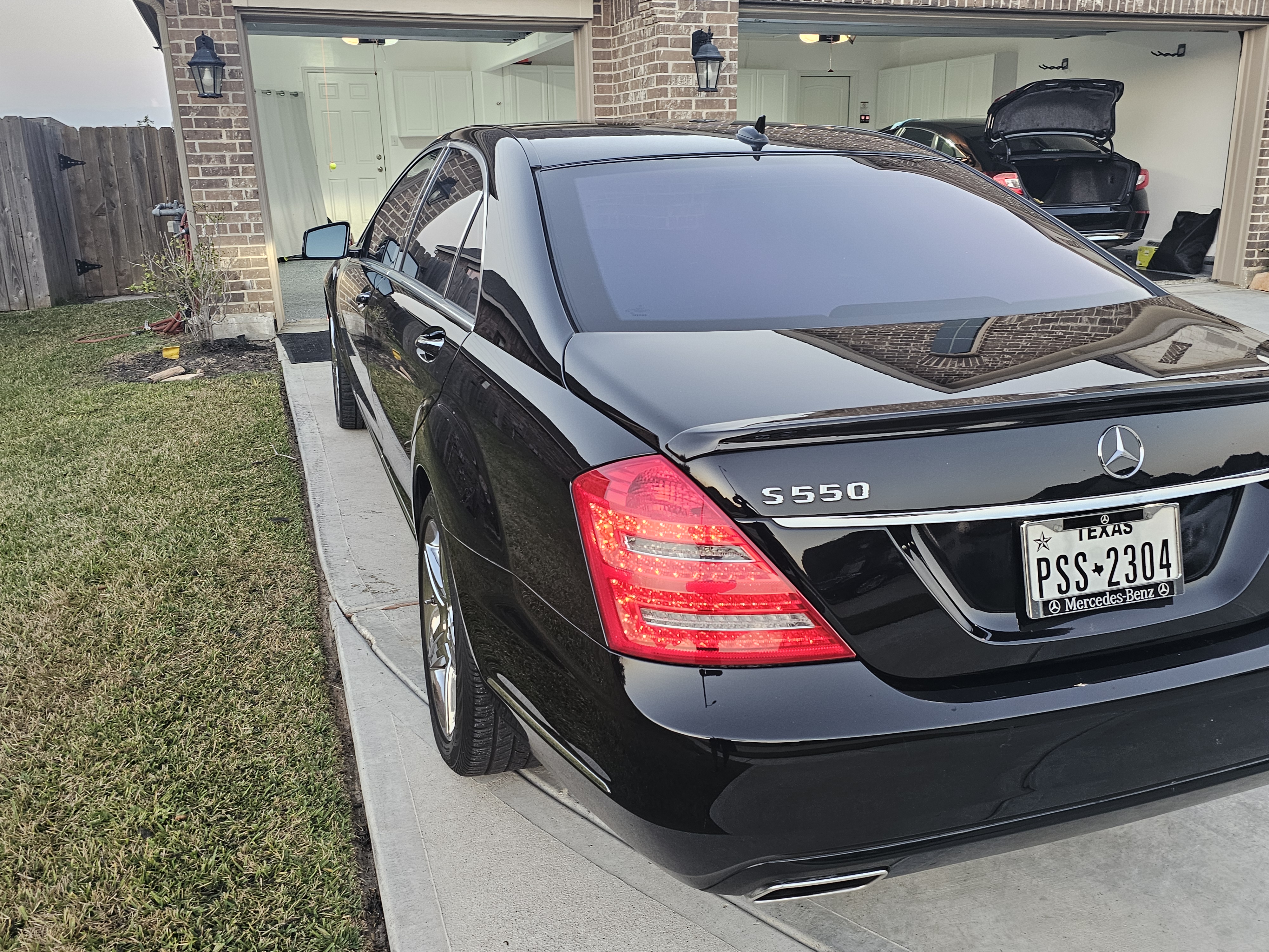 Used 2012 Mercedes-Benz S 550 image 2