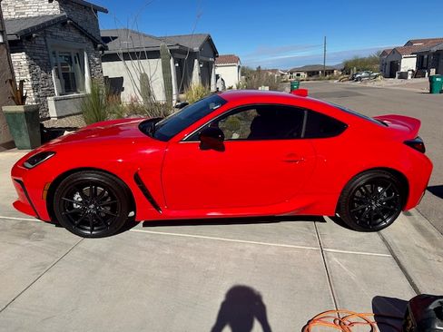 Used 2024 Toyota GR86 Premium image 8