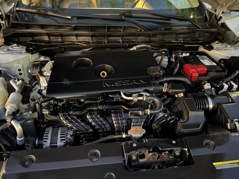 Used 2020 Nissan Altima 2.5 SR image 10