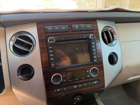 Used 2012 Ford Expedition XLT RWD image 14