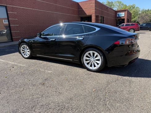 Used 2018 Tesla Model S 75D image 4