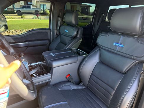 Used 2025 Ford F350 Platinum image 11