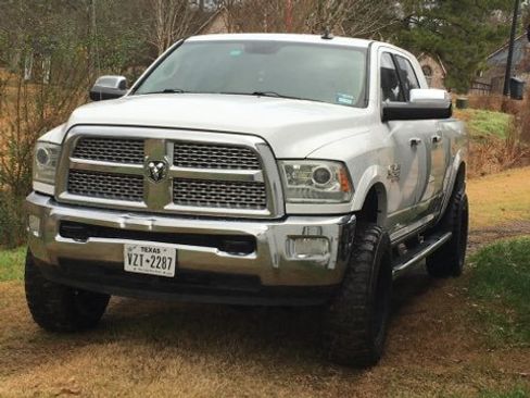 Used 2015 RAM 2500 Laramie w/ Convenience Group image 1