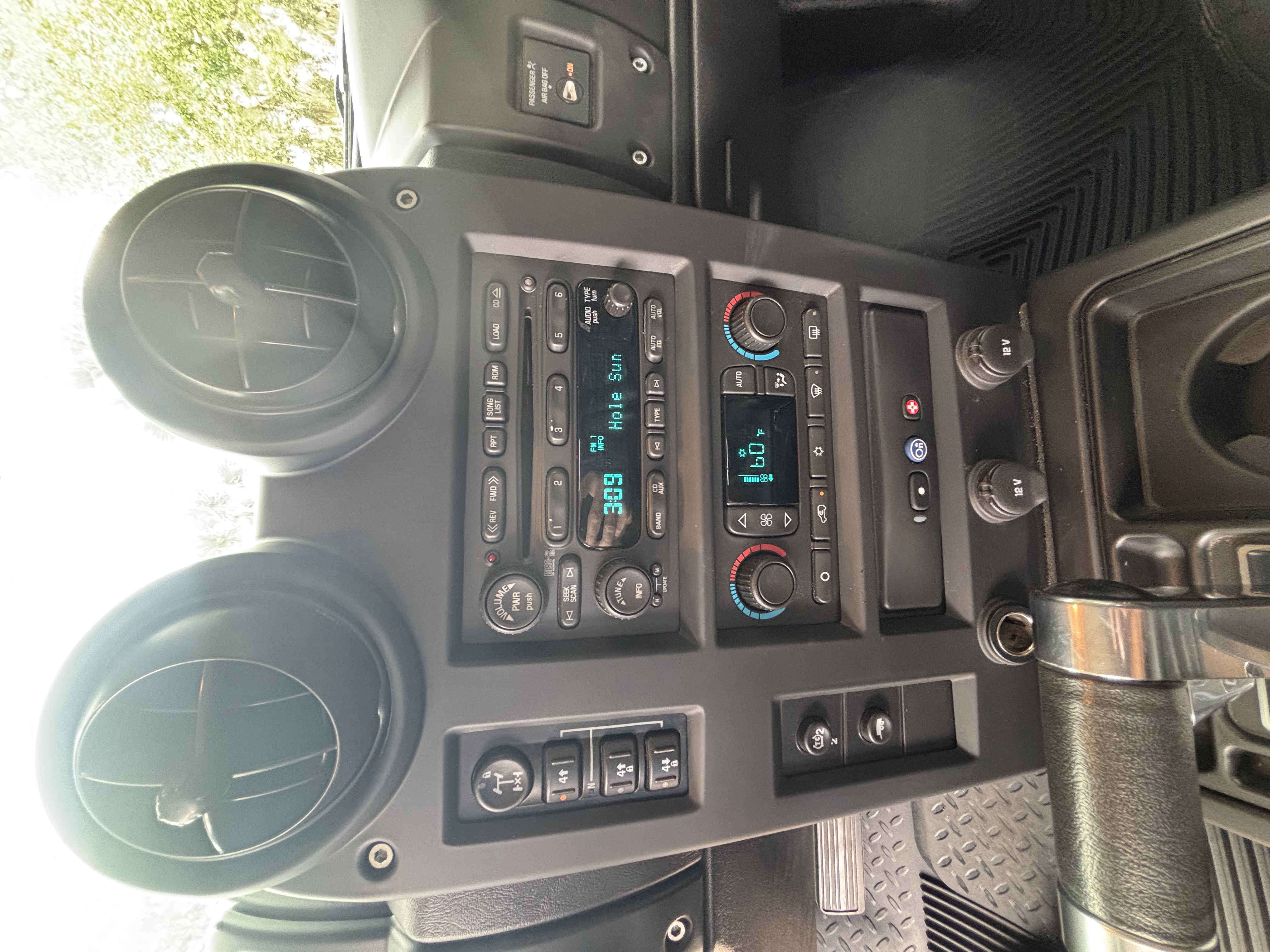 Used 2005 HUMMER H2 w/ Preferred Equipment Group AWD/4WD image 8