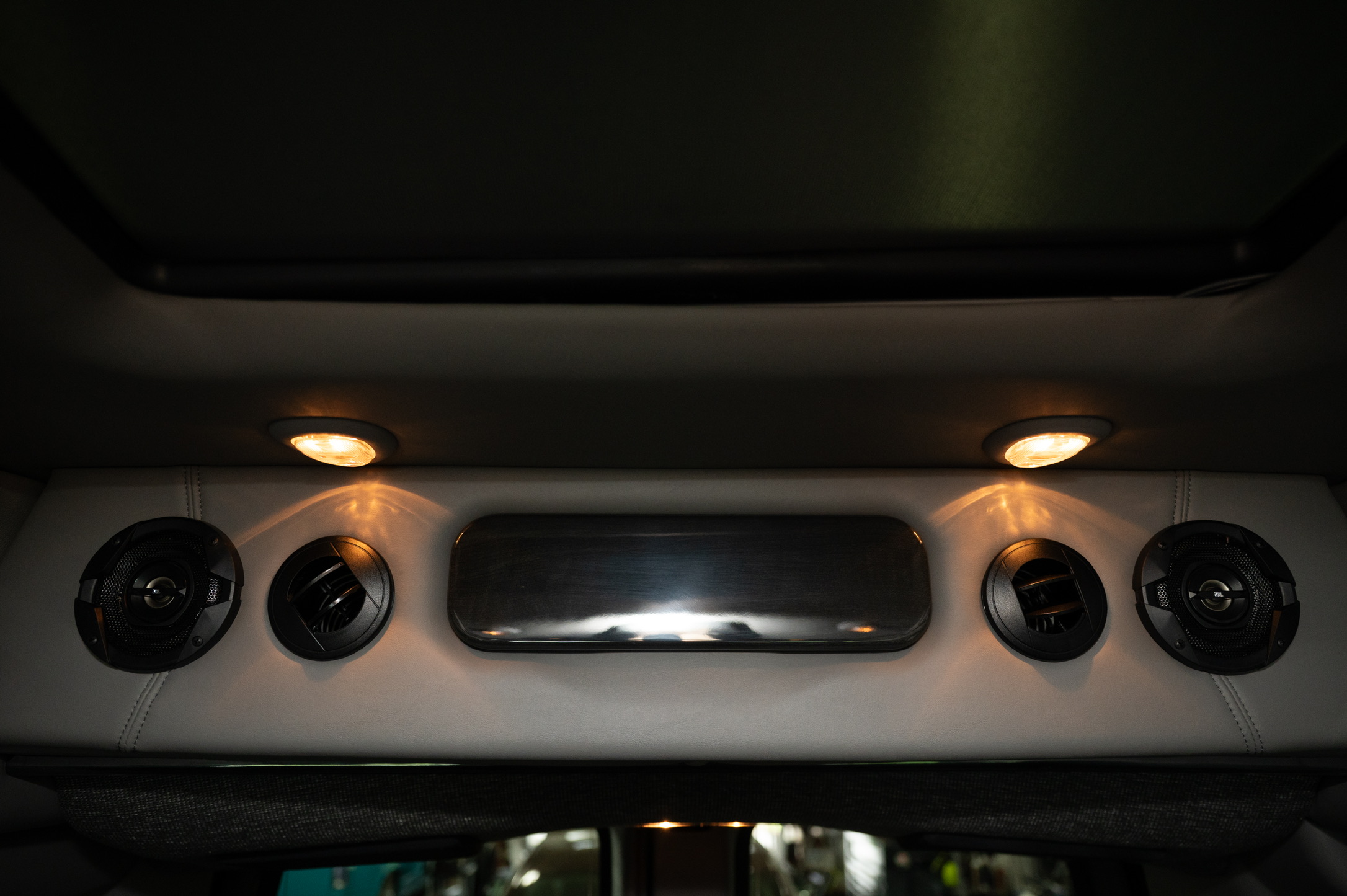Used 2021 Chevrolet Express 2500 Extended w/ Enhanced Convenience Package RWD image 20