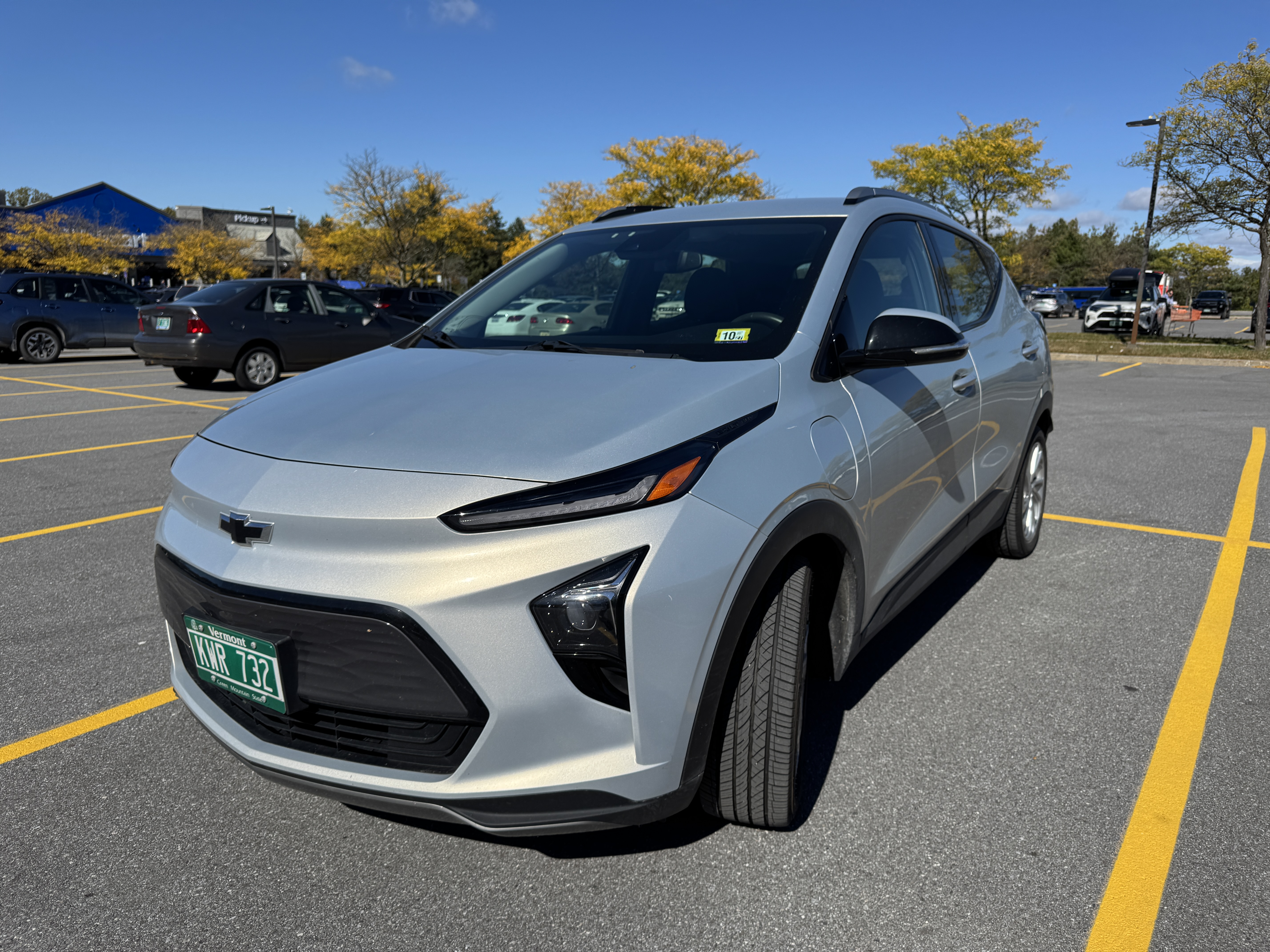 Used 2023 Chevrolet Bolt EUV LT w/ Driver Confidence Package FWD image 1