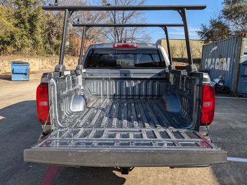 Used 2021 Chevrolet Colorado LT w/ LT Convenience Package image 17