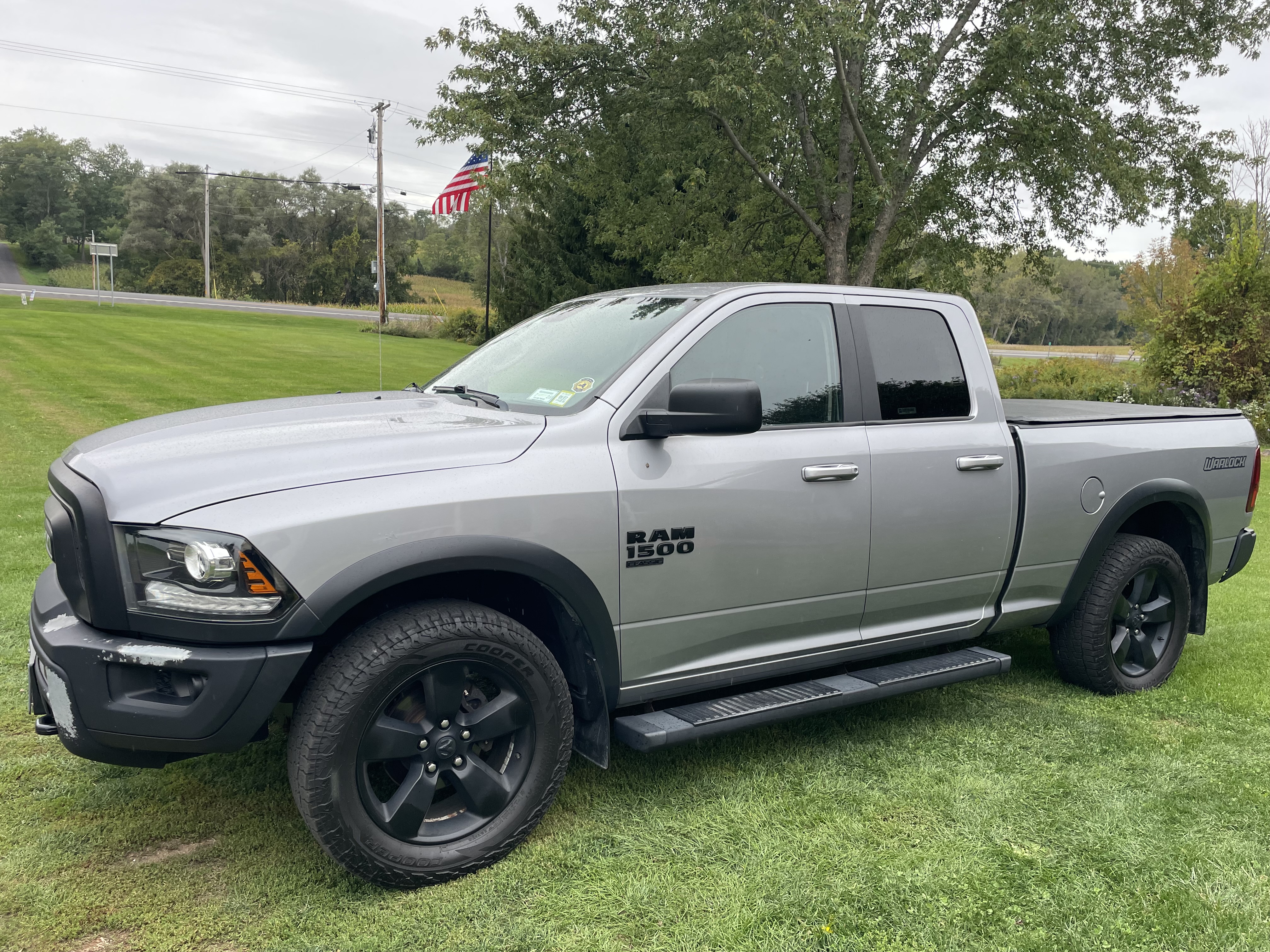 Used 2019 RAM 1500 Warlock AWD/4WD image 1