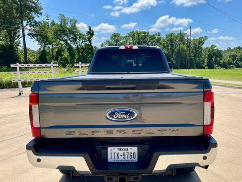 Used 2019 Ford F250 Lariat w/ Lariat Ultimate Package AWD/4WD image 8