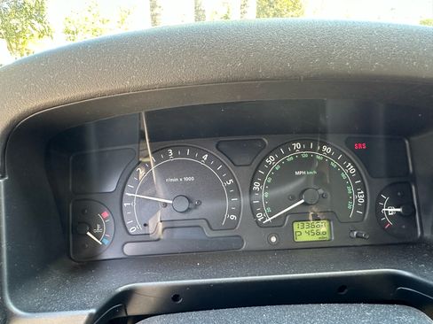 Used 2003 Land Rover Discovery SE AWD/4WD image 14