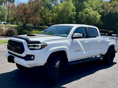 Used 2022 Toyota Tacoma TRD Sport w/ Technology Package