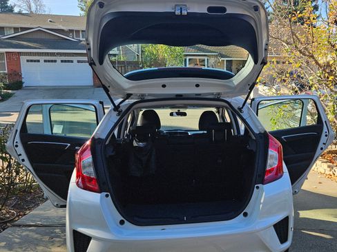 Used 2017 Honda Fit LX image 10