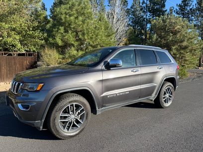 Used 2017 Jeep Grand Cherokee Limited w/ Luxury Group II