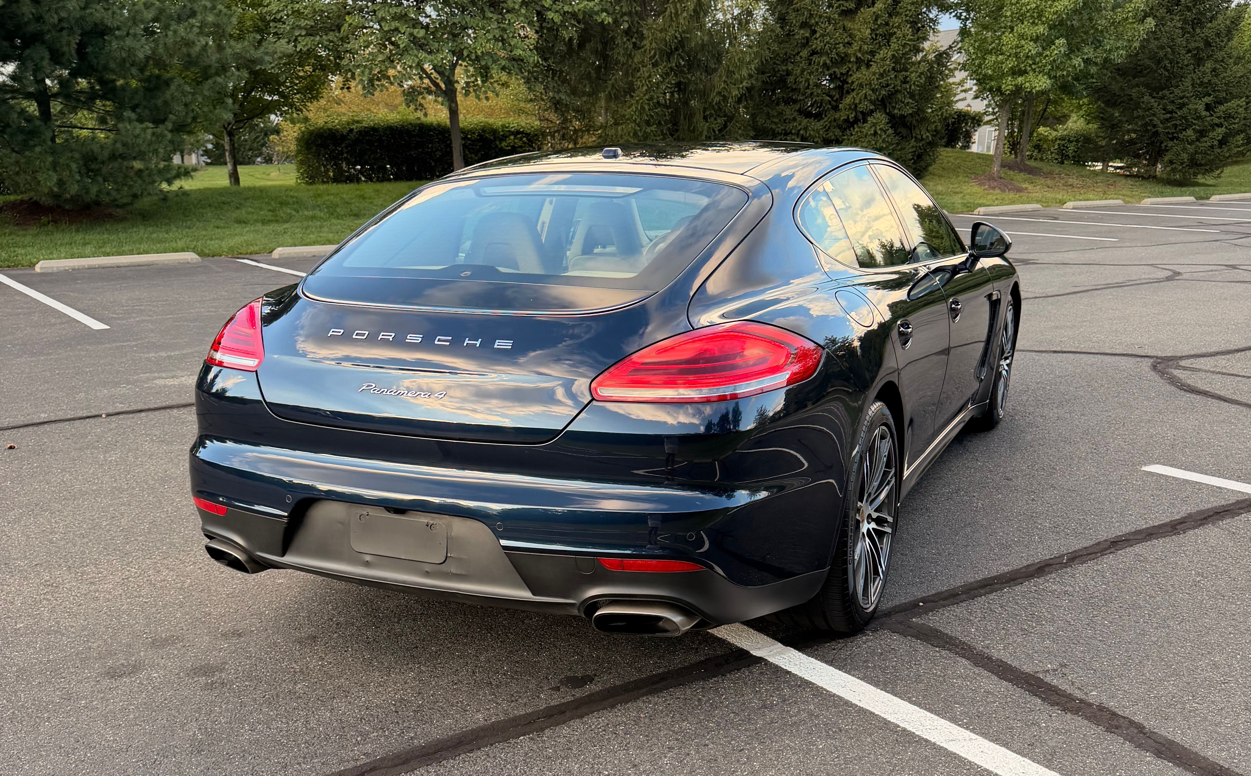 Used 2016 Porsche Panamera 4 Edition AWD/4WD image 11