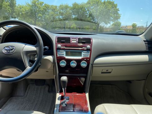 Used 2009 Toyota Camry LE image 8