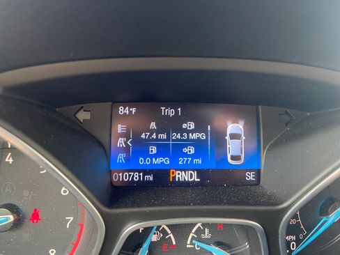 Used 2018 Ford Focus SE image 6