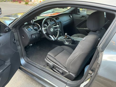 Used 2014 Ford Mustang GT RWD image 11