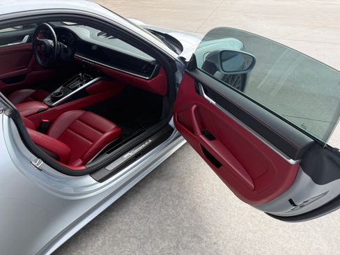 Used 2020 Porsche 911 Carrera 4S image 23