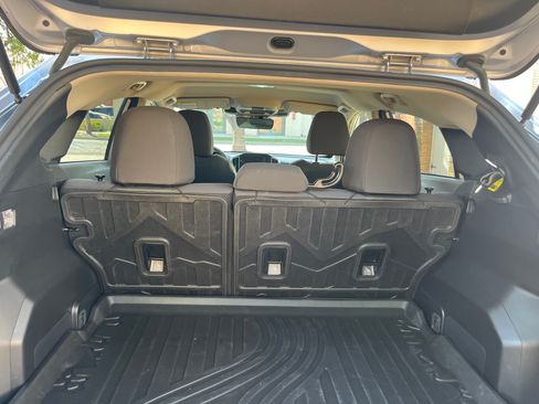 Used 2024 Subaru Crosstrek 2.0i Premium image 14