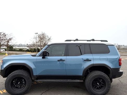 Used 2024 Toyota Land Cruiser w/ Premium Package image 8