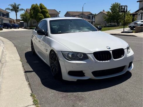 Used 2012 BMW 335is Coupe image 4