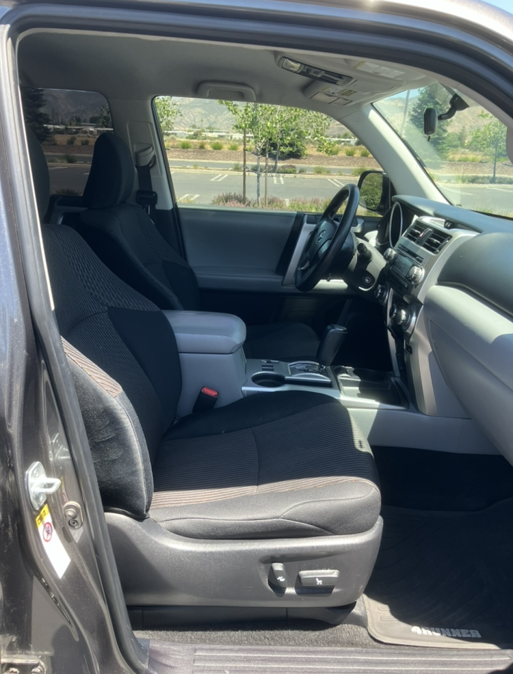 Used 2011 Toyota 4Runner SR5 RWD image 14