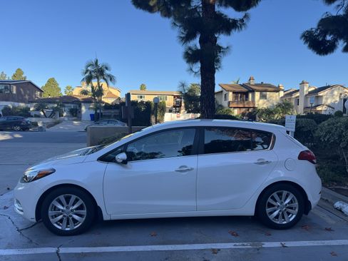 Used 2015 Kia Forte EX image 4
