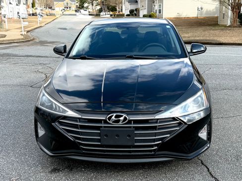 Used 2019 Hyundai Elantra SEL image 11