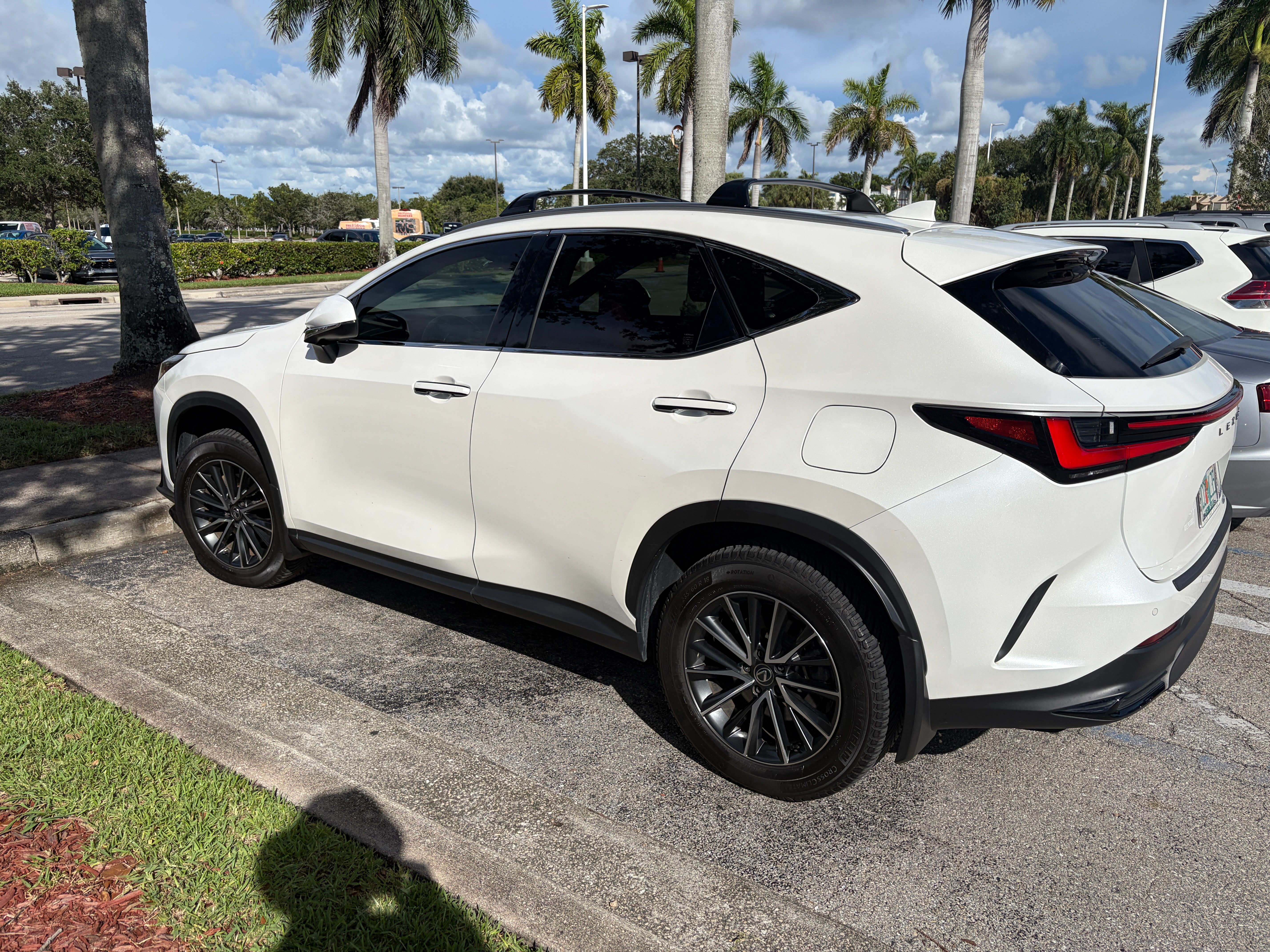 Used 2025 Lexus NX 350h AWD w/ Premium Package image 1