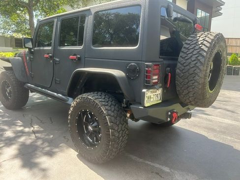 Used 2013 Jeep Wrangler Unlimited Sport AWD/4WD image 9