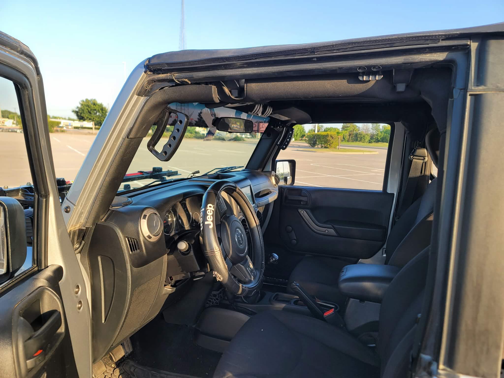 Used 2015 Jeep Wrangler Sport AWD/4WD image 26