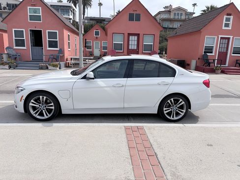 Used 2017 BMW 330e image 6