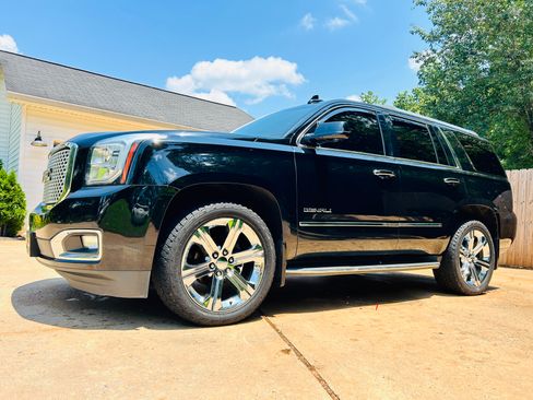 Used 2016 GMC Yukon Denali w/ Open Road Package AWD/4WD image 1