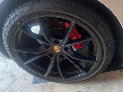 Used 2019 Porsche 718 Cayman S image 12