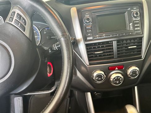 Used 2013 Subaru Forester 2.5X Limited AWD/4WD image 17