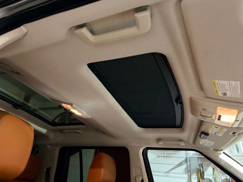 Used 2016 Land Rover LR4 HSE LUX image 21