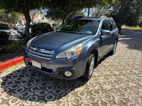 Used 2014 Subaru Outback 2.5i Premium image 6
