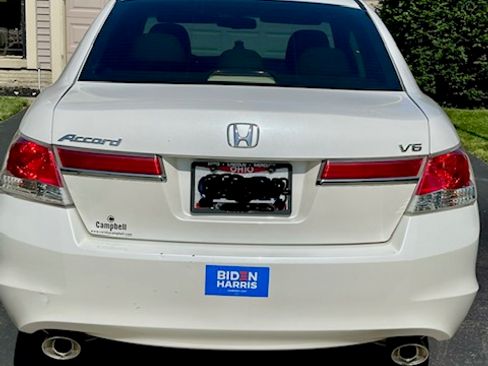 Used 2011 Honda Accord EX-L image 5