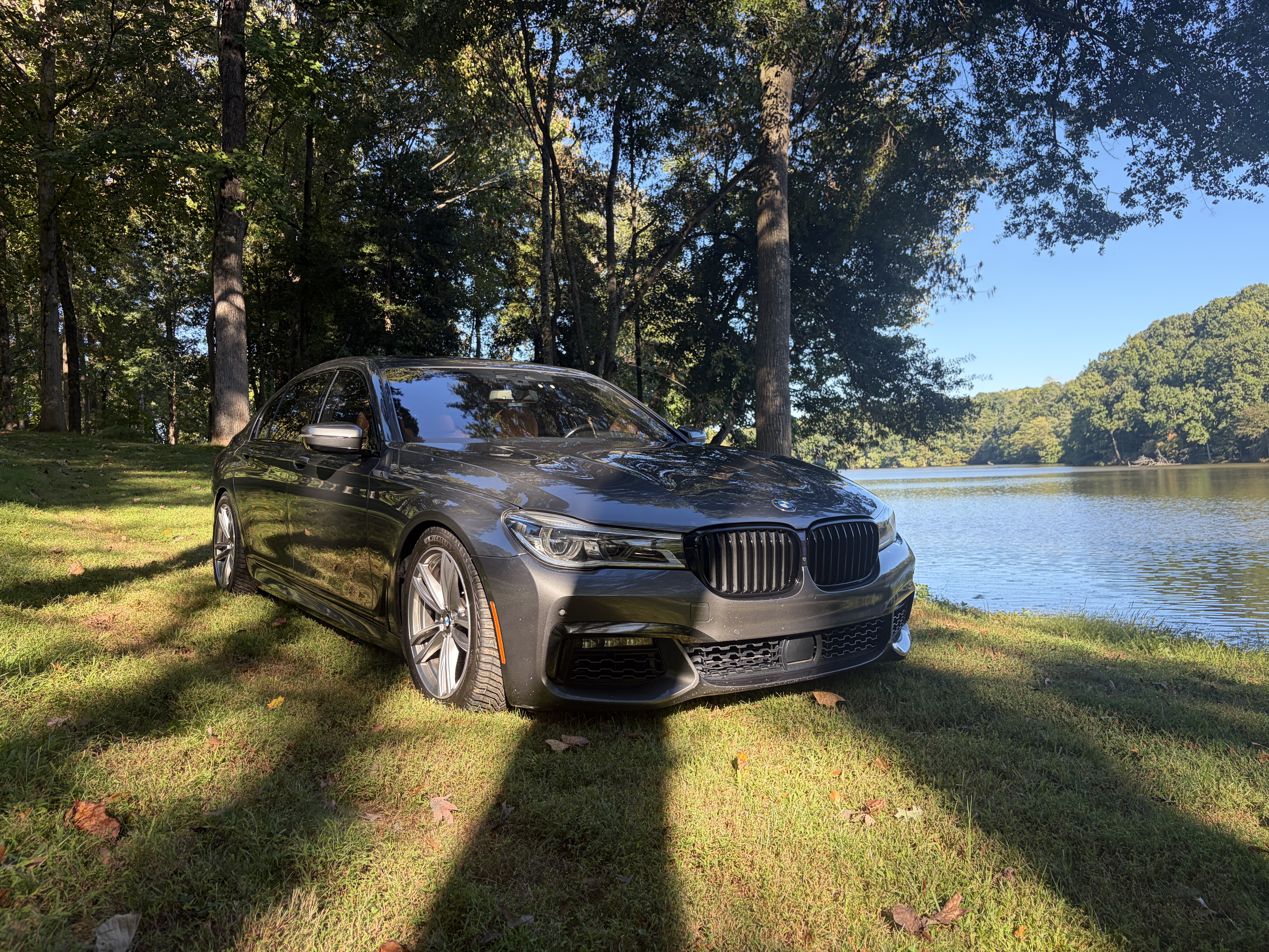 Used 2018 BMW 750i xDrive AWD/4WD image 11