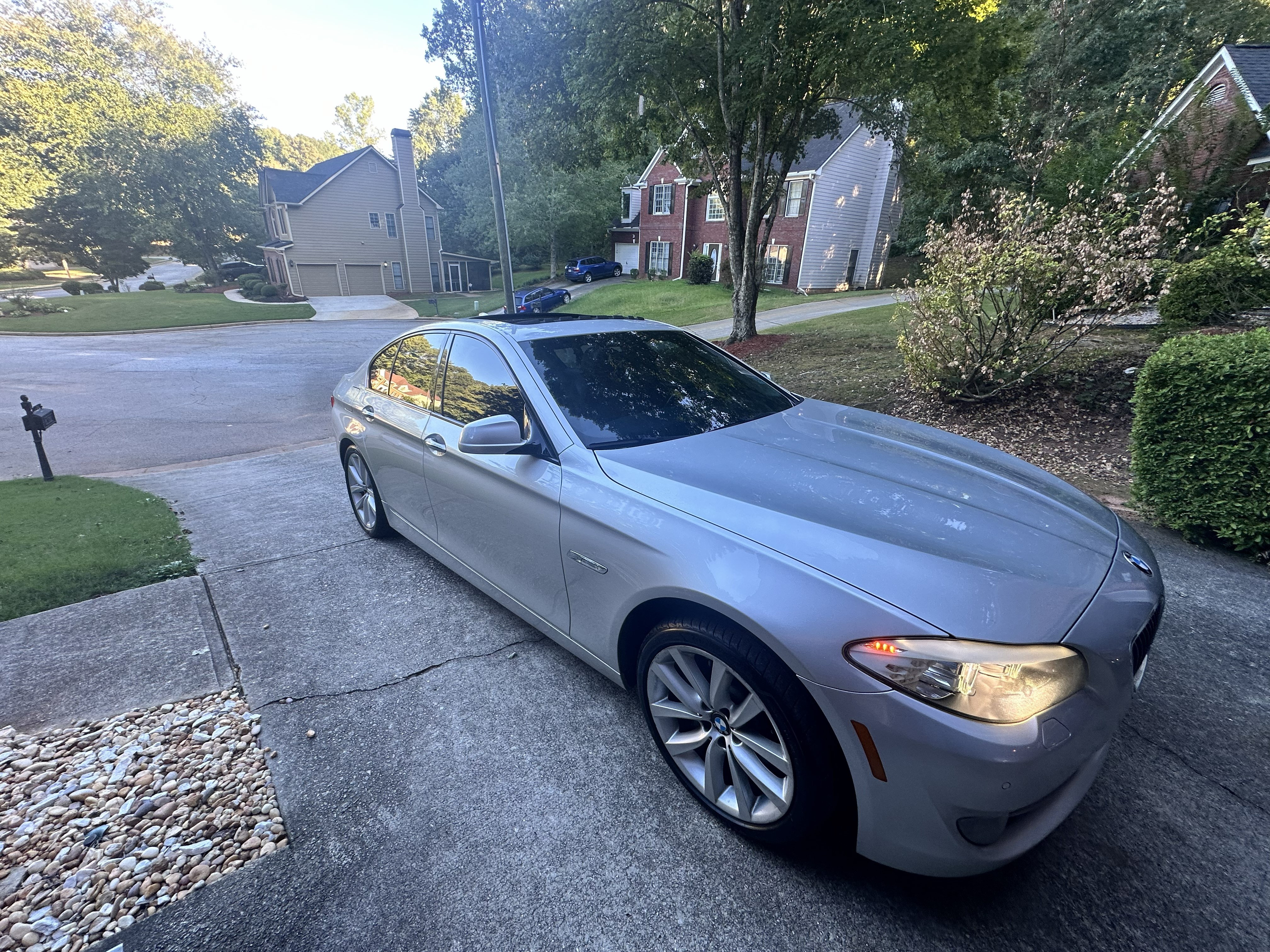 Used 2011 BMW 535i Sedan RWD image 1