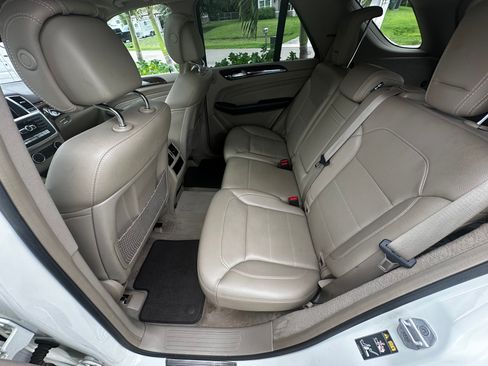 Used 2013 Mercedes-Benz ML 350 4MATIC image 14