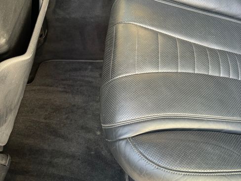 Used 2015 Mercedes-Benz S 550 S 550 4MATIC Sedan 4D image 10