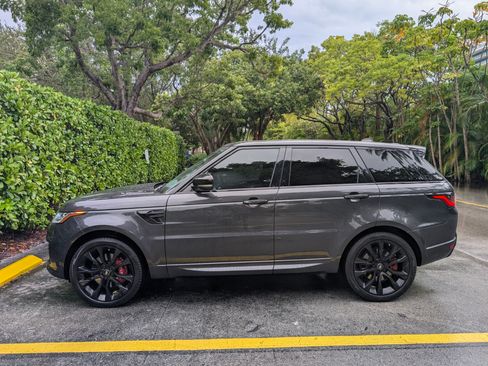 Used 2022 Land Rover Range Rover Sport HST image 4